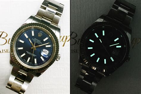 why do rolex glow.